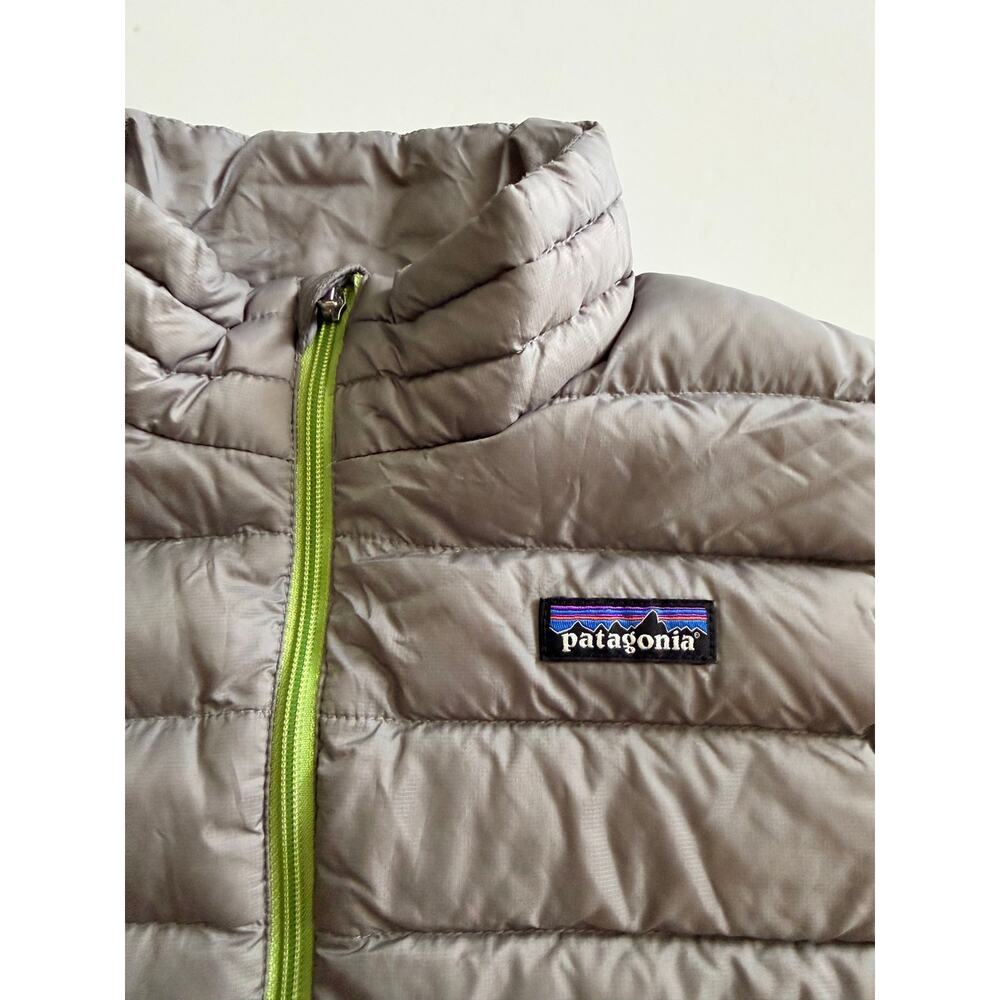 Patagonia Boys' Large Down Sweater Vest - Gray & Green - Picture 4 of 8